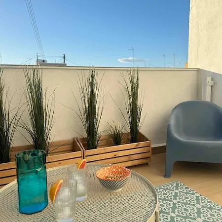 - Cabanyal Boutique Holiday home *