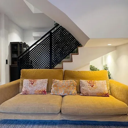 - Cabanyal Boutique Holiday home *